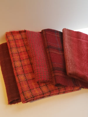 RED SHADES - Wool Bundle - 5/8 yard - 100% Wool for Rug Hooking & Wool Applique - 613647