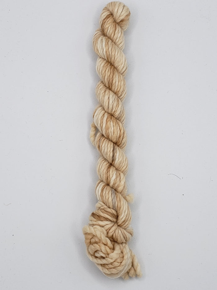 Othello Merino Mini-Skein - CARAMEL - 5332 Hand Dyed Chunky Yarn 25GR - B2