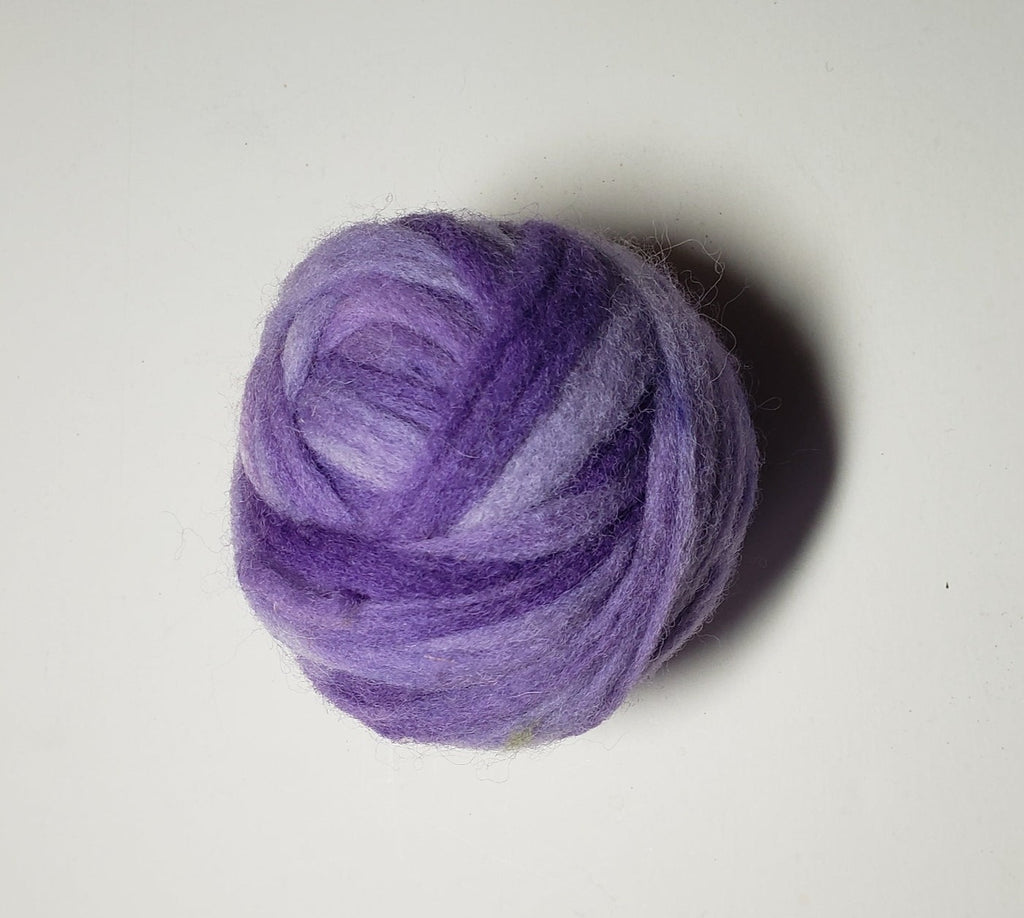 PURPLE HAND DYED ROVING - Wool 100% Yarn - 5 ply Pencil Roving 31 gr 1.1 oz