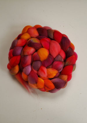 WOOL ROVING - RETRO RED - Hand Dyed - 36GR - B1
