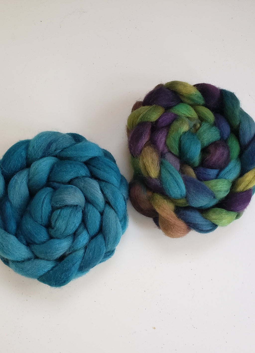 WOOL ROVING - HUMMINGBIRD DANCE - Hand Dyed - 30GR - B1