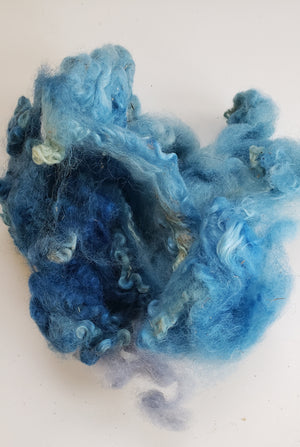 Hand Dyed Fleece Locks - SKY BLUE - Hand Dyed Textured Sheep Locks 1 oz (30gr) - Bin1