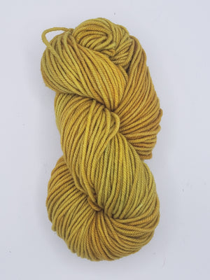 Wonder Woolen - MINEGOLD - Fleece Artist Hand Dyed Yarn 4 ounces/115g