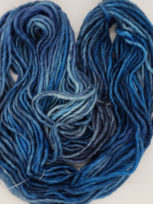 MERINO DREAM - COOL OCEAN WATERS - Merino Chunky -  Hand Dyed Yarn