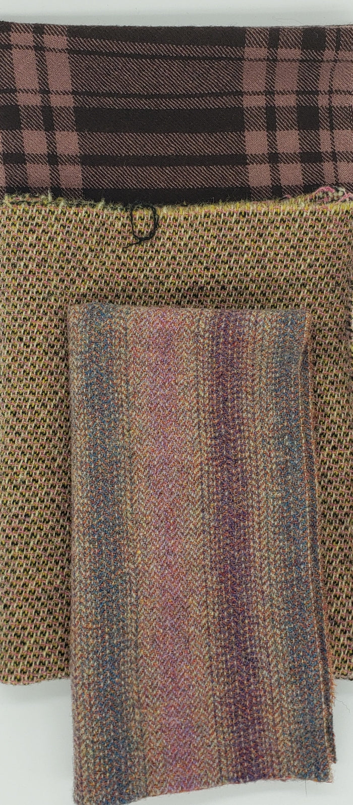 MAUVE - Wool Bundle - 1/3 yard - 100% Wool for Rug Hooking & Wool Applique - RSS311