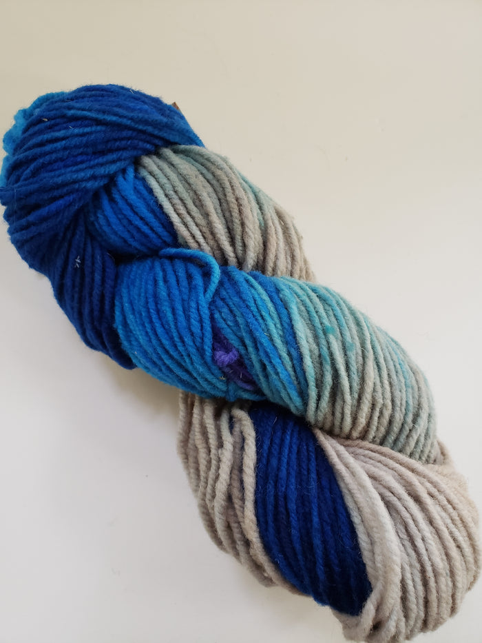 Wonder Woolen - DESCENT INTO THE DEEP -  Fleece Artist Hand Dyed Yarn 4 ounces/115g