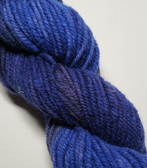 Wonder Woolen - VIOLETTA - Fleece Artist Hand Dyed Yarn - Shades of Purple