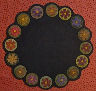 Petals for Penny Table Mat -  Wool Applique Pattern