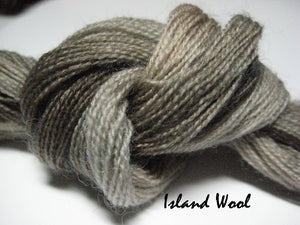 Island Wool #044 - Wool Thread for Needle Punch and Wool Applique - Red Sand Fibre